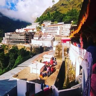 Maa_vaishnodevi_dham❤️💫