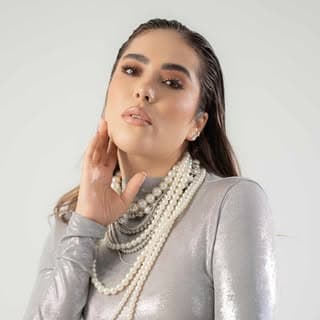 Stefi Morales π