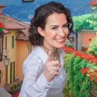 Müge Özturna
