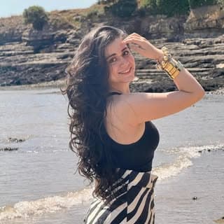 ?Gunjan Kunwar(Naina)?