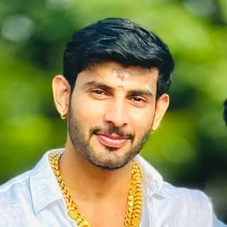 KᗩᐯIᑎ Kᑌᗰᗩᖇ