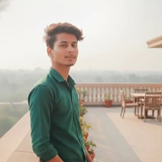 Abhiii👀🖤