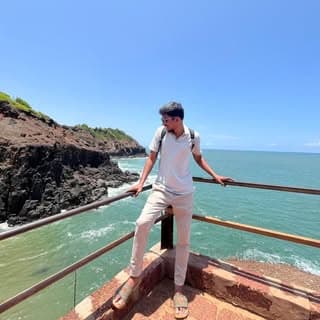 Usama Bijapuri | Food & Travel ๐ฎ๐ณ
