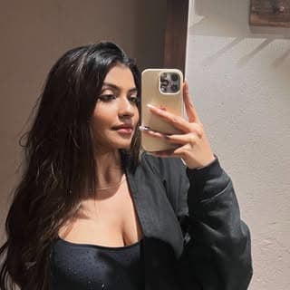 Saloni Kandalgaonkar