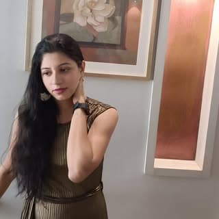 Dr Preeti (DM to book appointments)