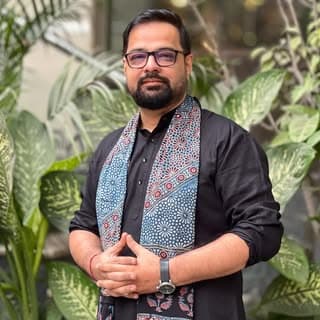 Harin Dalal | Bridal mehndi artist