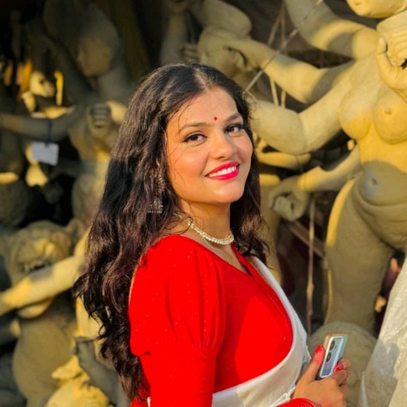 Dancing lover Pragati 111