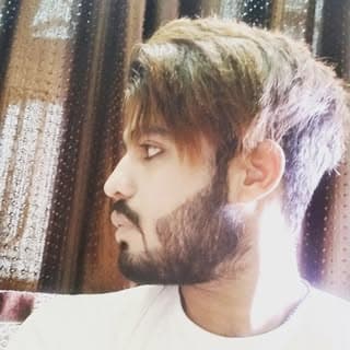 🌹zeeshan khan👑