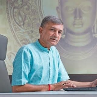 Yogacharya Dilip Dholakia | Yoga & Balance Therapy