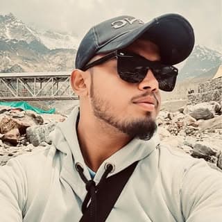 Shubham Vishwkarma - Content Creator