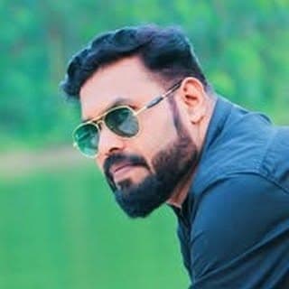 Manosh MadampukattuⓂ️☭