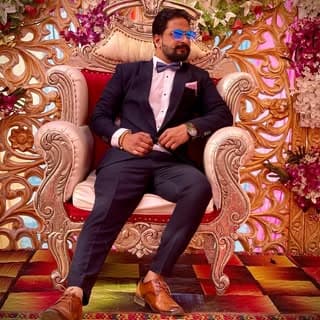 ᗪᖇ. ᑭᖇᗩᖴᑌᒪᒪ ᑭ TᗩᐯIYᗩᗪ 🏹