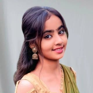 SAPNA YADAV (queenanchal2021)