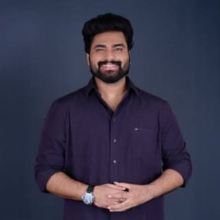 Dr Robin Radhakrishnan