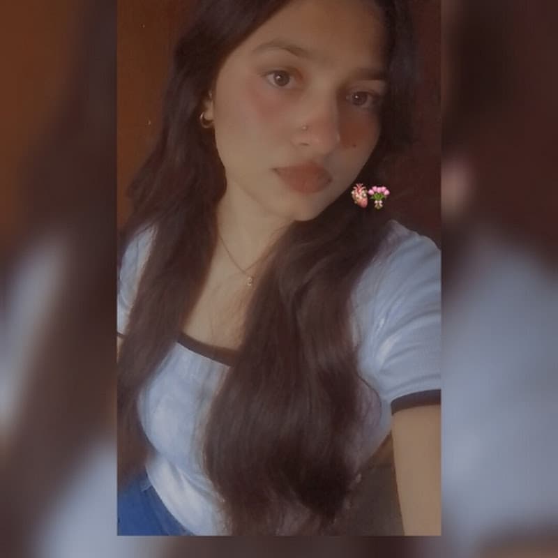Saloni yadav