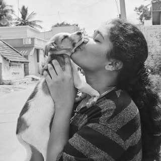 Oviya Vosd