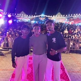 Comedy Crackerz,