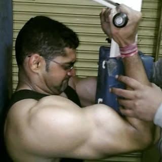 som fitness freak gym center