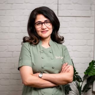 Swati Jain | Fondant Artist | Cake Classes - Jaipur