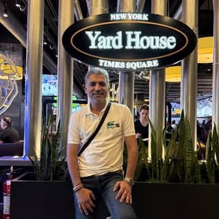 Prof.(Dr.)Rohan Bhatt