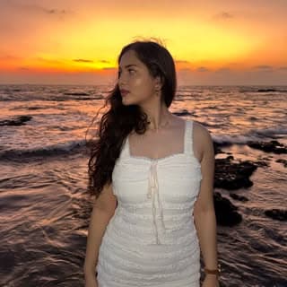 MANSI NEGI