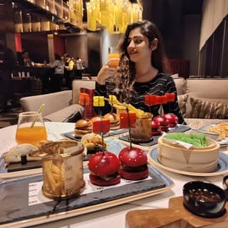 Urooj Zahid || Explorer