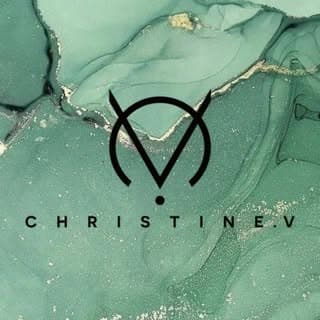 Christine.V