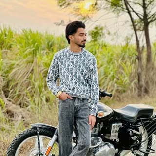 Vicky PARMAR🍁