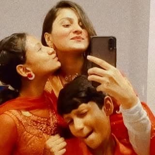 Madani siblings trio