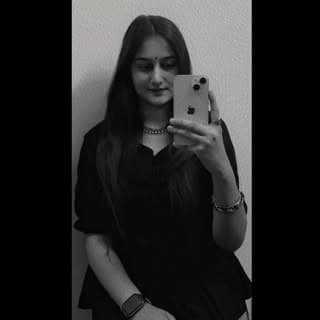 Dᴇvᴀɴsнι Sнᴀʀмᴀ♡
