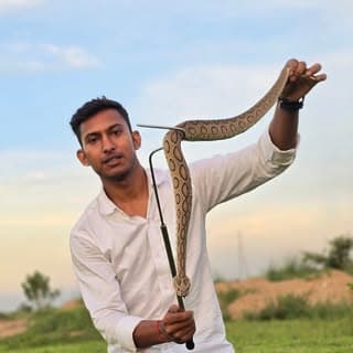 Sarp Rakshak Sandeep Joshi