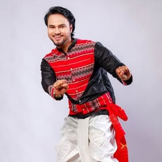 Nitul Dadhara (বিহুৱা নিতুল)