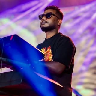 aNiT PaLaThArA (Anit p joy )