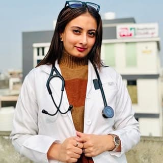 Dr.Ravina Ahuja||MBBS||Proud FMG🥼🩺