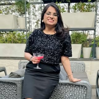 Dipika Dixit | Mom Blogger