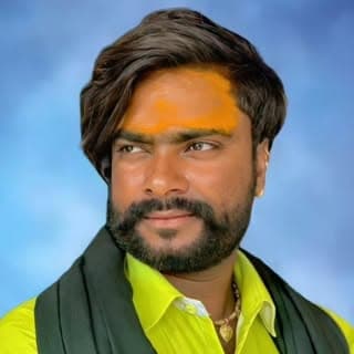 ಬೊಂಬಾಟ್ ಬಸಣ್ಣ ನೀಲಗುಂದ
