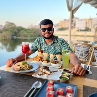 Zeel Bhuva | Food Blogger