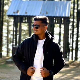 PARIN DESAI |Ahmedabad Food Blogger