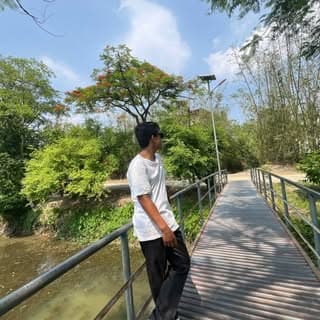 It’s -me -(Loya)